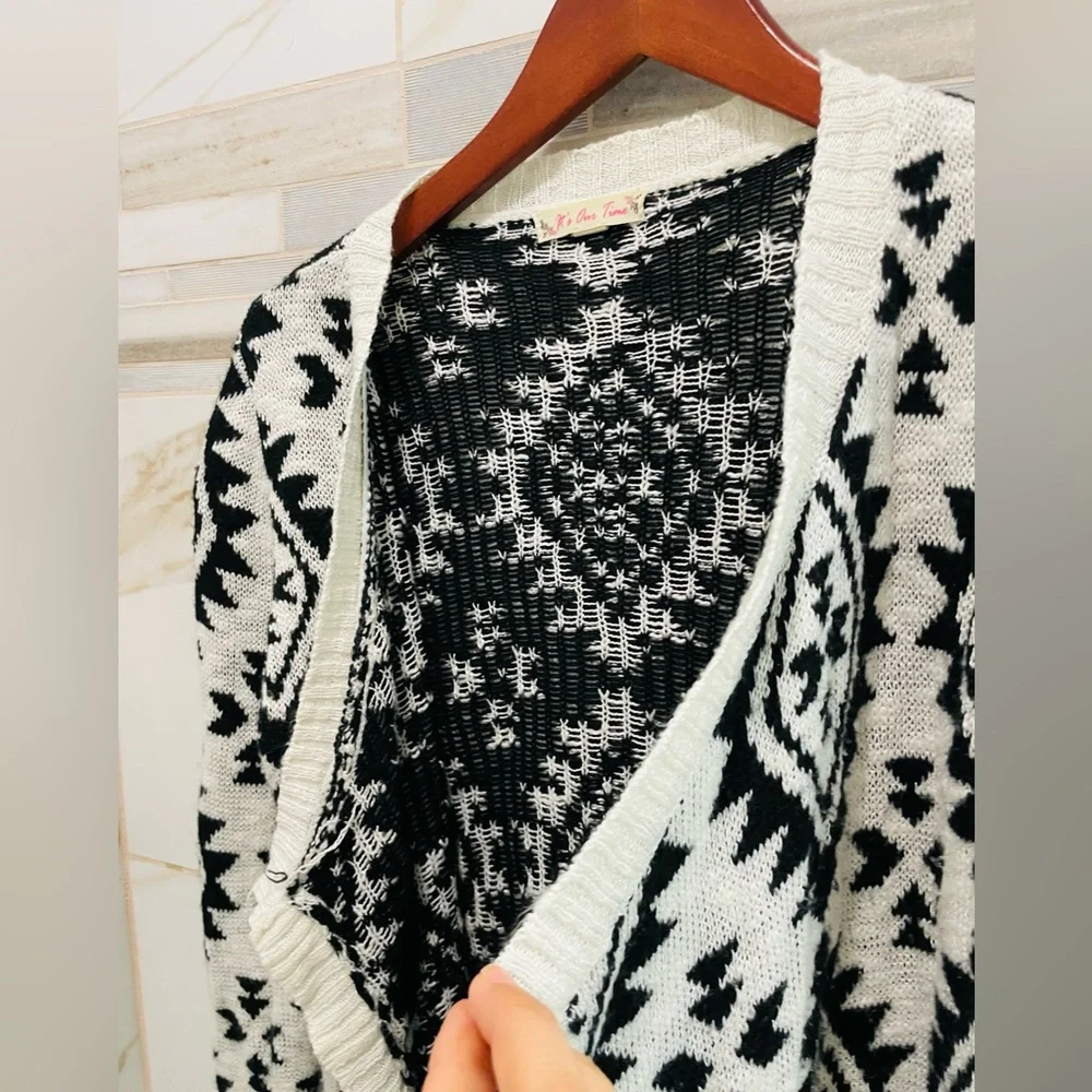 Black & White Aztec Cardigan | Open Front Knit Sweater | Boho Tribal Print M - Picture 5 of 11